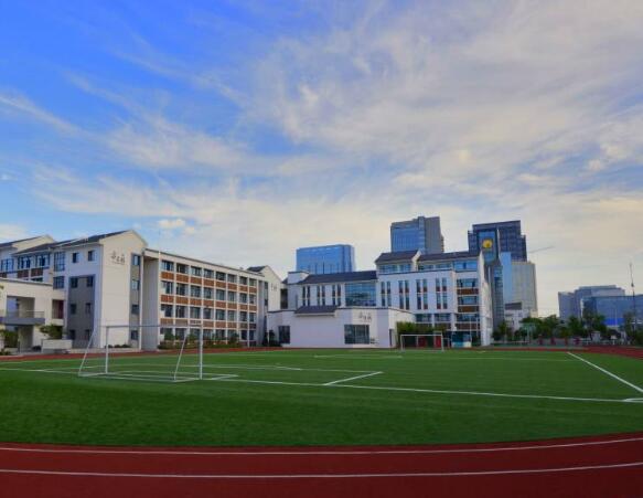 邯郸市第一财经学校算不算一所好学校？