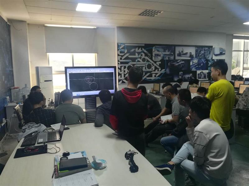 学UG设计四轴五轴多轴编程加工中心数控车电火花操作编程培训学校