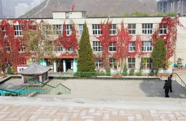 承德通达职业中专学校有没有助学政策