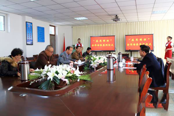 烟台第一职业中专与东方威思顿洽谈开办订单班