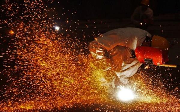想学焊工吗？来枣庄市金桥职业培训学校吧！