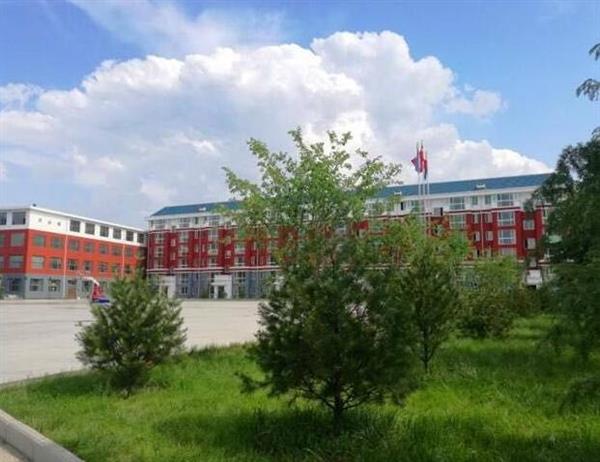 齐光科技文化专业学校有口腔医学专业吗？